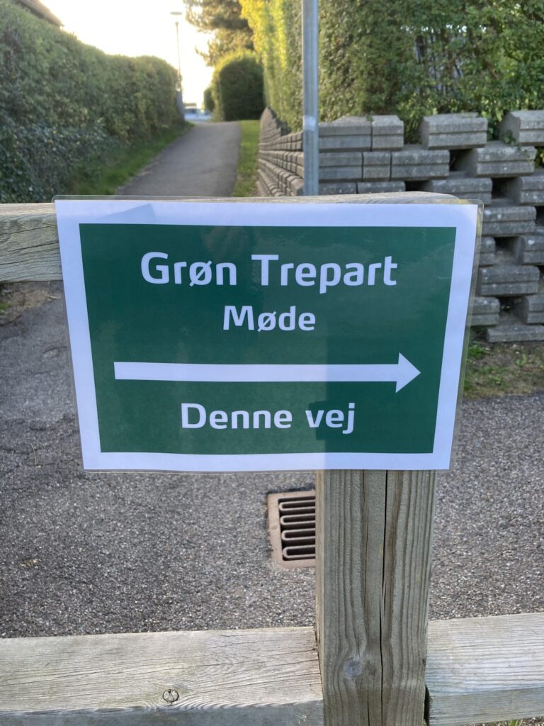 Den grønne trepart er kommet fornuftigt fra start - og der er langt igen